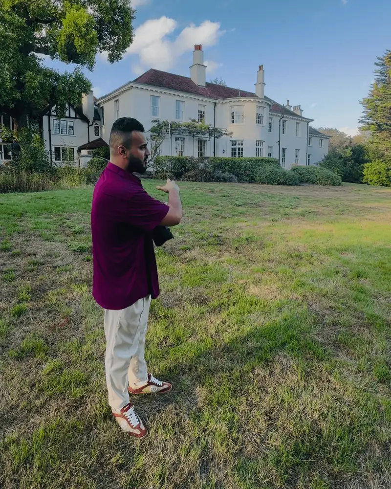Bunyadi Real Estate agent
